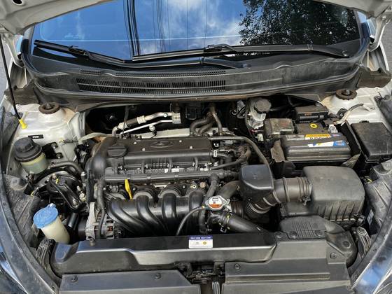 HYUNDAI HB20S 1.6 COMFORT PLUS 16V FLEX 4P MANUAL HYUNDAI HB20S 1.6 COMFORT PLUS 16V FLEX 4P MANUAL